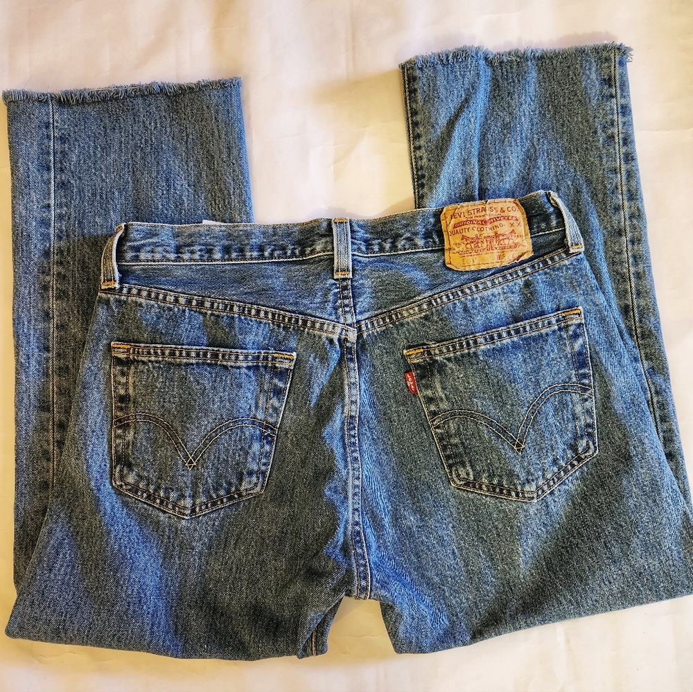 VINTAGE 510 BUTTON FLY LEVI'S cropped 90's size 33